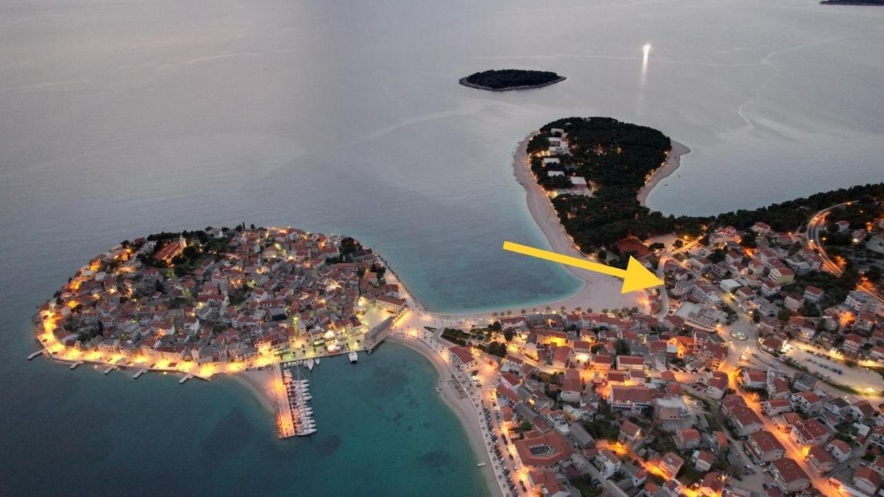Rooms 22 - Beachfront Primošten Eksteriør bilde