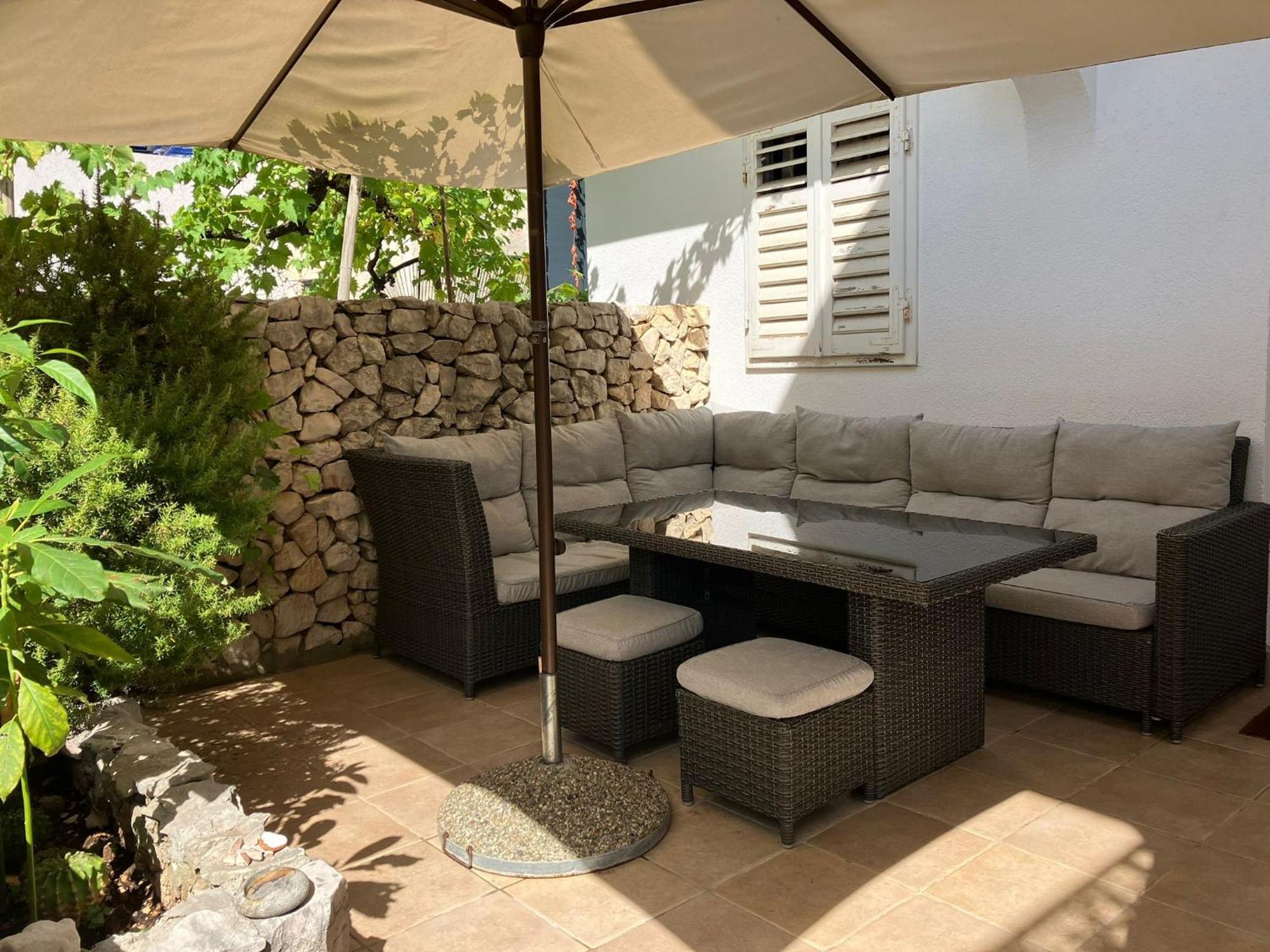 Rooms 22 - Beachfront Primošten Eksteriør bilde